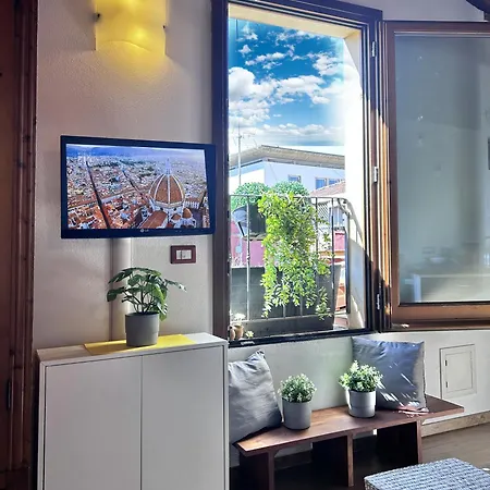 Apartment Characteristic In Santa Croce