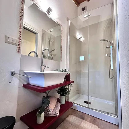Characteristic In Santa Croce Apartment Florence